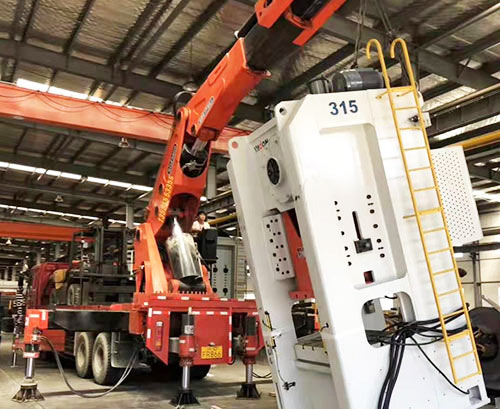 福州鼓楼附近随车吊出租，轻松解决运输难题