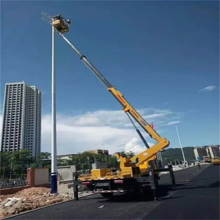 福州鼓楼维修路灯的曲臂升降车出租